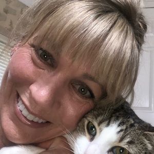 Meet your Posher, Linda